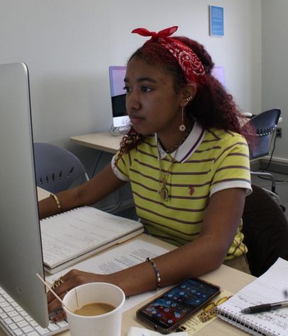 Melodie Arya, a student at MassArt, makes her first Wikipedia edit on feminist poet Huamo Tso. 