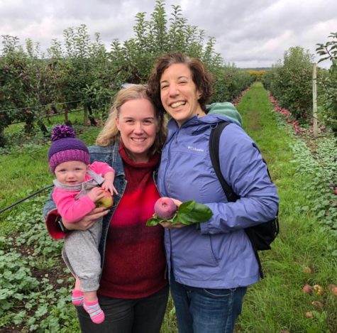 Stephanie cave with her wife and daughter. Photo via Facebook.