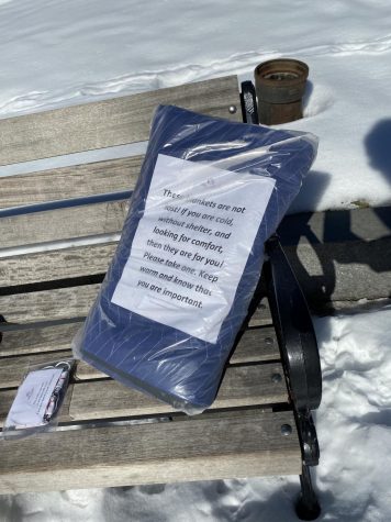 A blanket placed on a bench by Sofia's Angel volunteers.