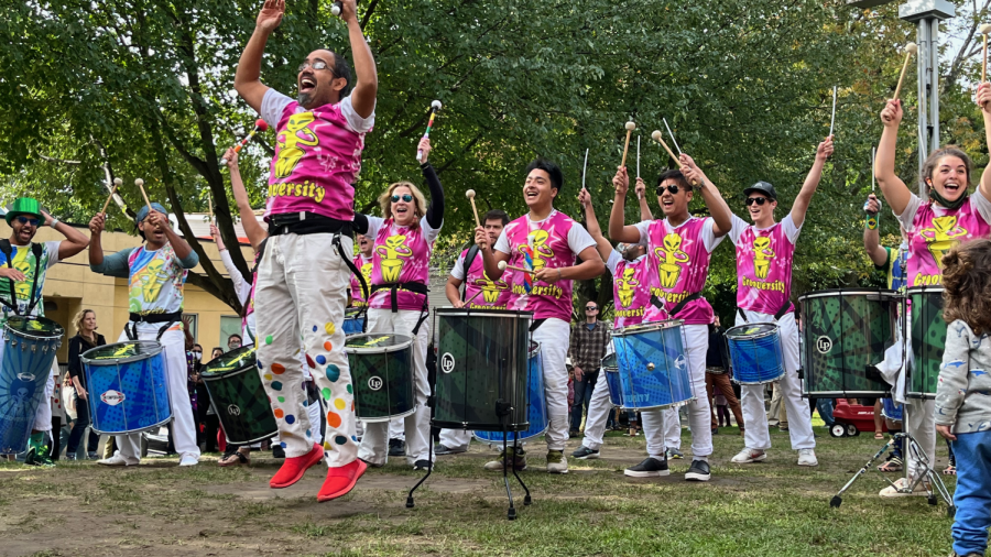 aNova Brazil teaches a dance to the HONK! Festival at Seven Hills Park in Somerville.