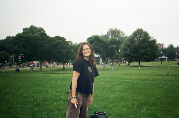 Hannah Witts is the Founder of Lesbos, a Boston media platform catering to lesbians. 